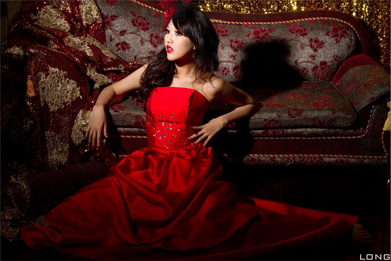 Jill 瑋廷 棚拍 婚紗之红 Beauty性感美女写真套图